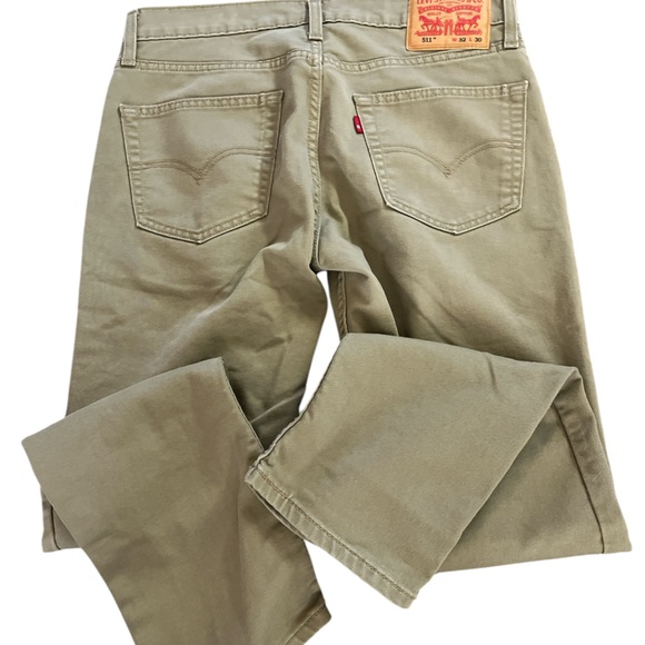 Khaki colored Levi’s - Picture 4 of 4
